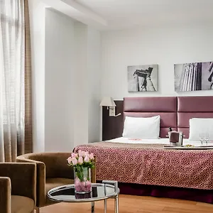 4* فندق أويروستارز آيتيريا